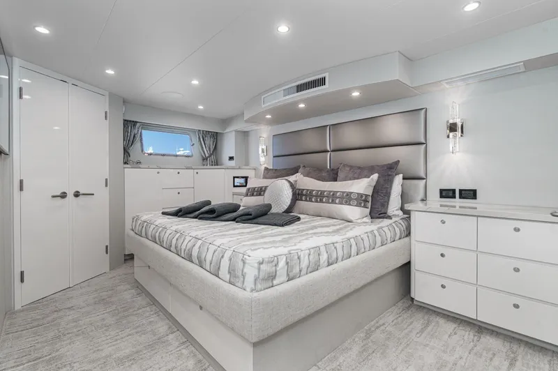 Slide: The Image of North Coast Raised Pilothouse 1999/2024 1999 - 81