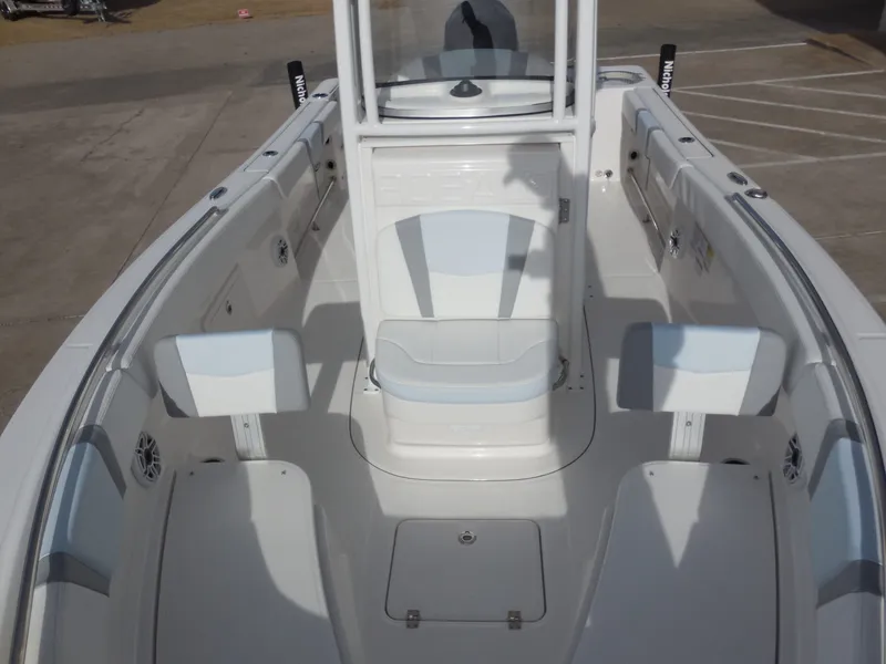 Slide: The Image of Robalo R230 Center Console 2026 - 13