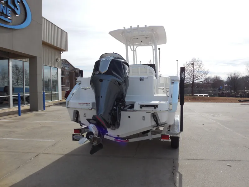 Slide: The Image of Robalo R230 Center Console 2026 - 3