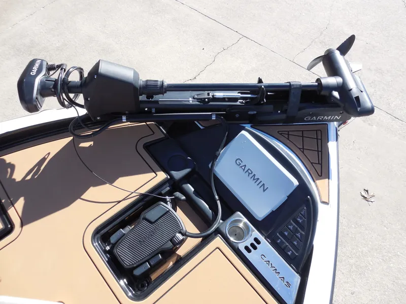 Slide: The Image of Caymas XS 21 Pro 2026 - 6