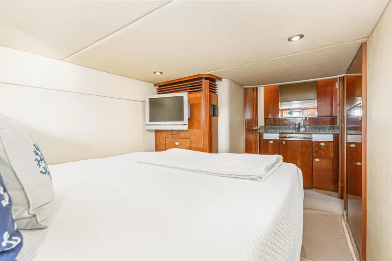 Slide: The Image of Sea Ray 480 Sundancer 2005 - 42