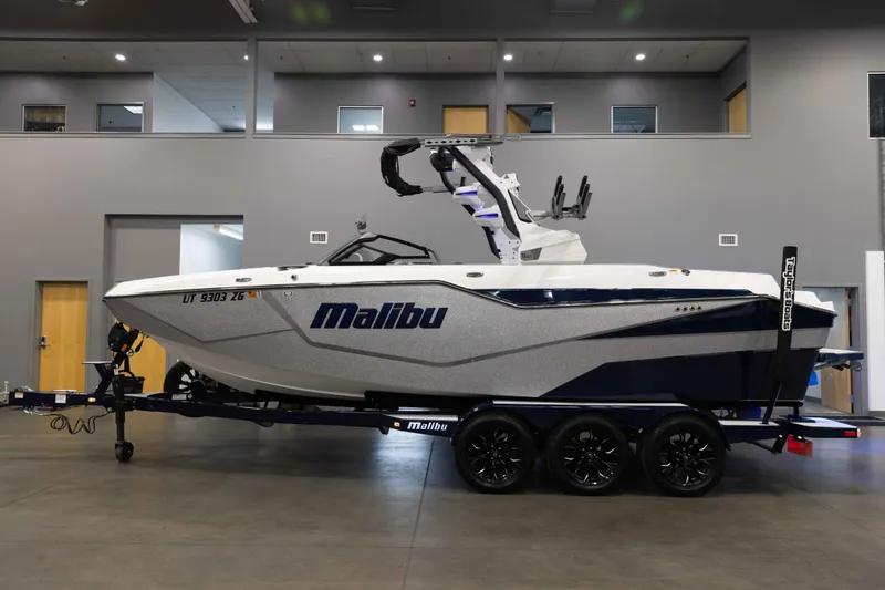 The Image of Malibu M242 2025 - 0