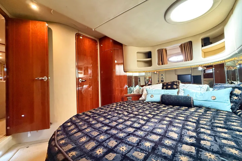 Slide: The Image of Sea Ray 550 Sundancer 2003 - 25