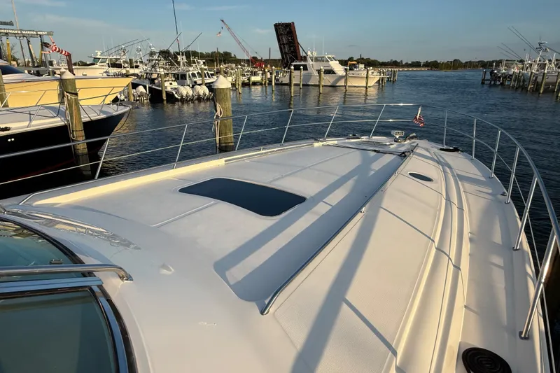 Slide: The Image of Sea Ray 550 Sundancer 2003 - 16