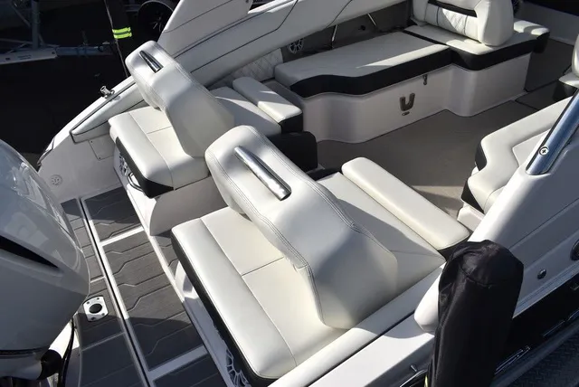 Slide: The Image of Regal LX4 2021 - 14