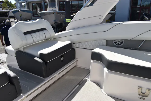 Slide: The Image of Regal LX4 2021 - 50