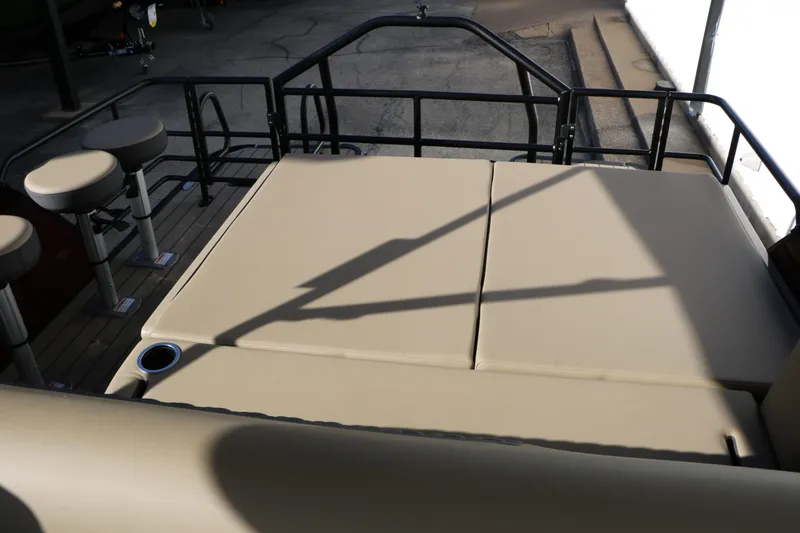 Slide: The Image of Sylvan L3 DLZ Bar Tri-Toon 2026 - 27