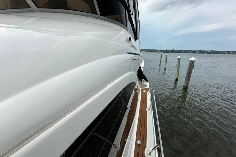 Slide: The Image of Sea Ray 44 Sedan Bridge 2008 - 12