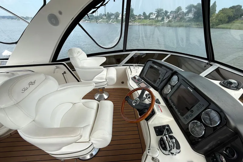 Slide: The Image of Sea Ray 44 Sedan Bridge 2008 - 14
