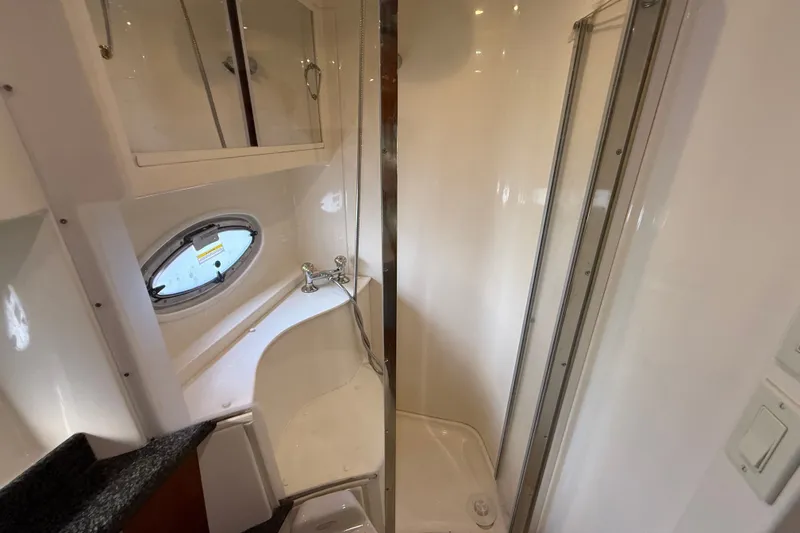 Slide: The Image of Carver Yachts 466 Motor Yacht 2003 - 39