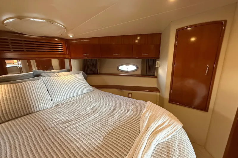 Slide: The Image of Carver Yachts 466 Motor Yacht 2003 - 45