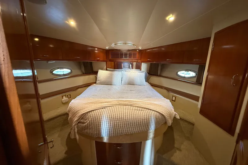 Slide: The Image of Carver Yachts 466 Motor Yacht 2003 - 43