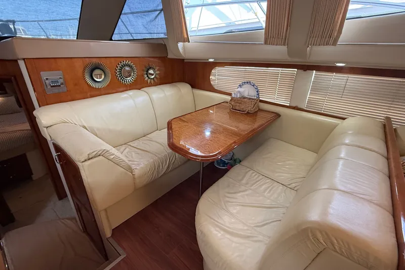 Slide: The Image of Carver Yachts 466 Motor Yacht 2003 - 25