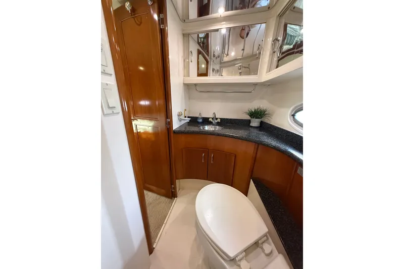 Slide: The Image of Carver Yachts 466 Motor Yacht 2003 - 41