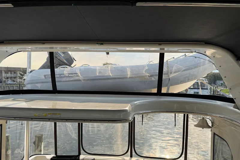 Slide: The Image of Carver Yachts 466 Motor Yacht 2003 - 14