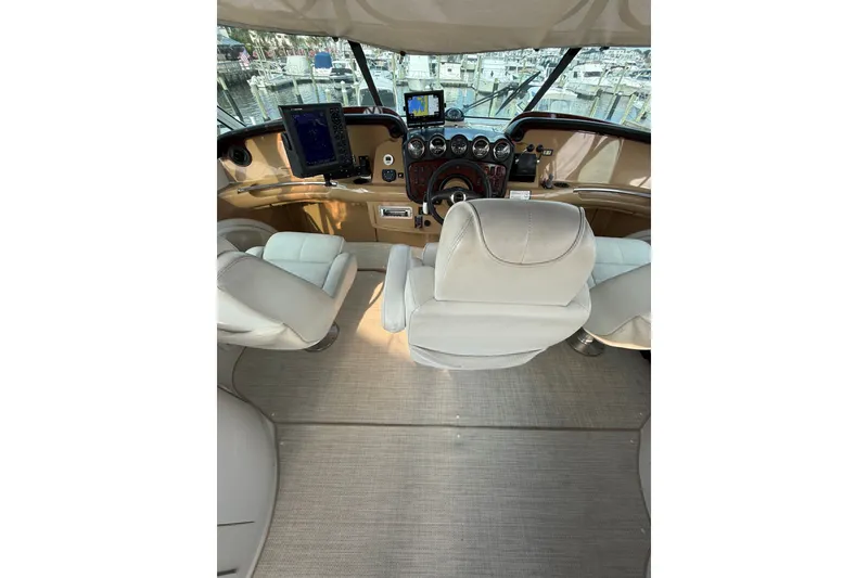 Slide: The Image of Carver Yachts 466 Motor Yacht 2003 - 17
