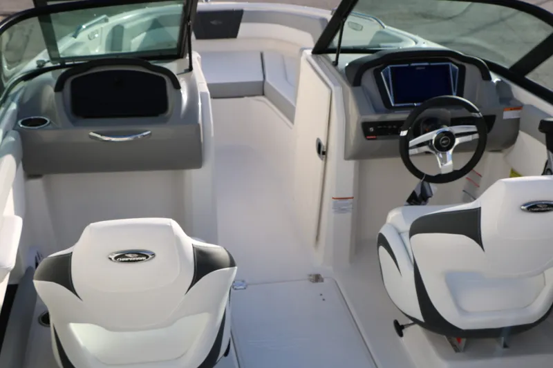 Slide: The Image of Chaparral 21 SSi 2026 - 13