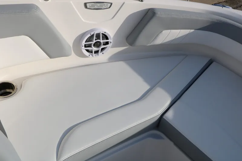 Slide: The Image of Chaparral 21 SSi 2026 - 18