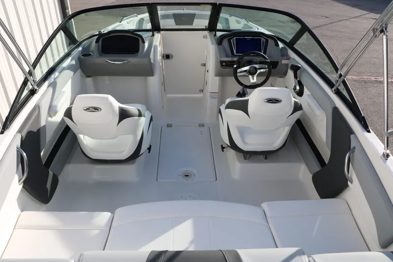 Slide: The Image of Chaparral 21 SSi 2026 - 21