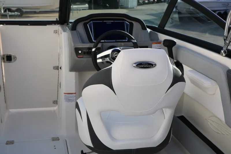 Slide: The Image of Chaparral 21 SSi 2026 - 22