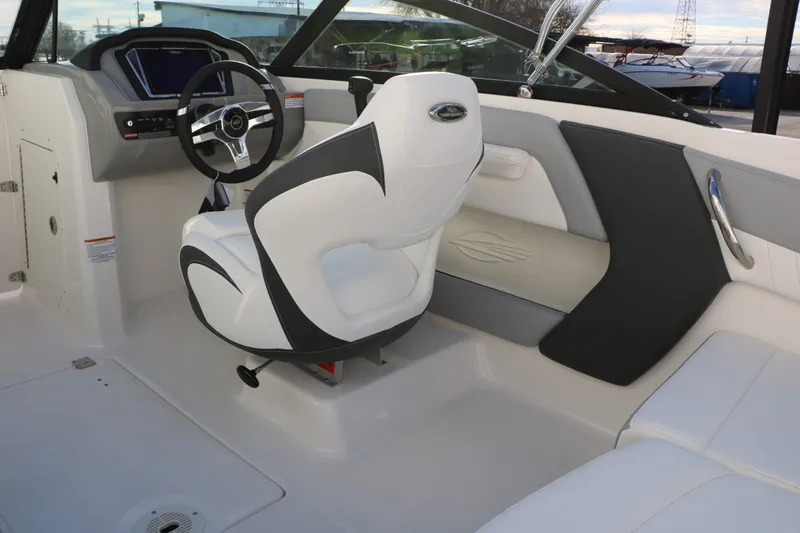 Slide: The Image of Chaparral 21 SSi 2026 - 24