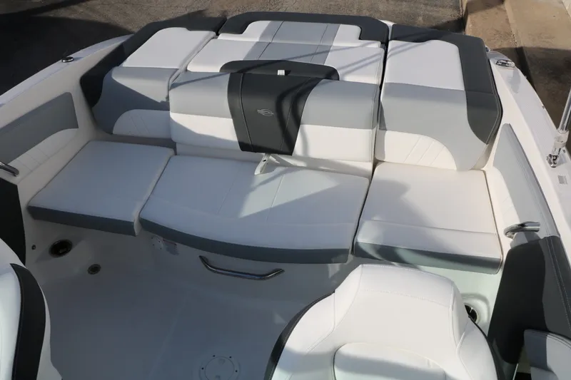 Slide: The Image of Chaparral 21 SSi 2026 - 28