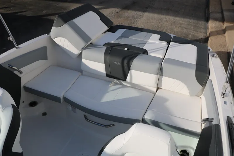 Slide: The Image of Chaparral 21 SSi 2026 - 29