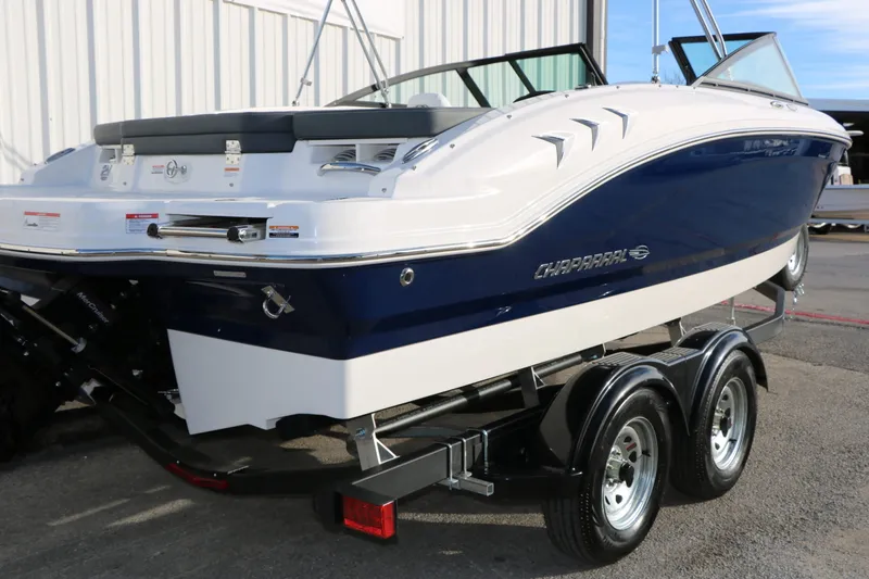 Slide: The Image of Chaparral 21 SSi 2026 - 7