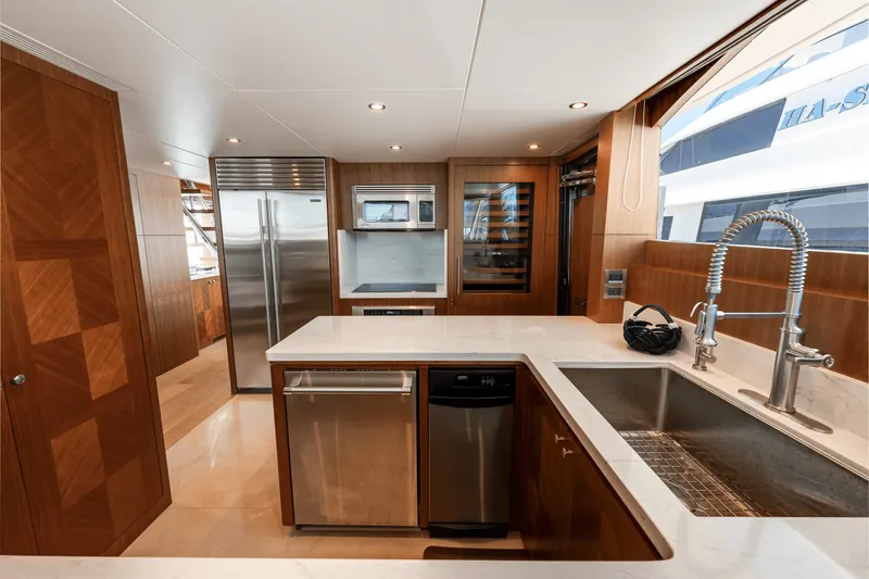Slide: The Image of Ocean Alexander 100 2018 - 37