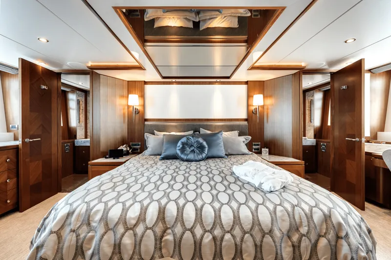 Slide: The Image of Ocean Alexander 100 2018 - 50