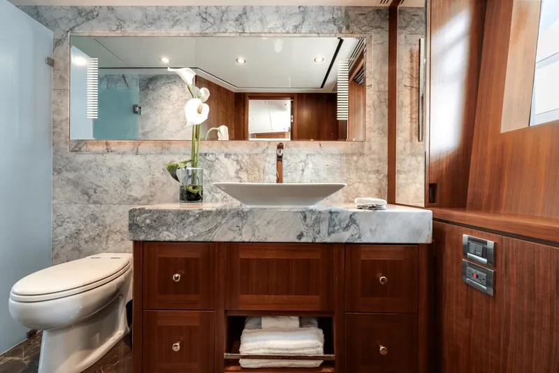 Slide: The Image of Ocean Alexander 100 2018 - 56