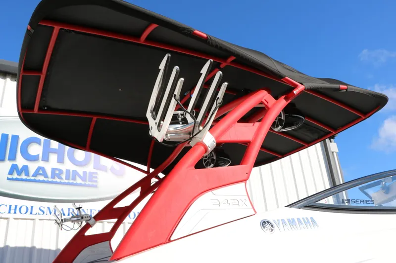 Slide: The Image of Yamaha 242 XE 2018 - 13