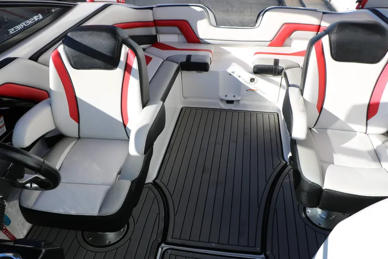 Slide: The Image of Yamaha 242 XE 2018 - 27