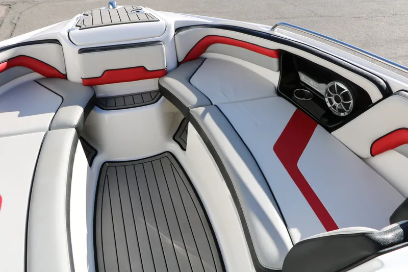 Slide: The Image of Yamaha 242 XE 2018 - 40