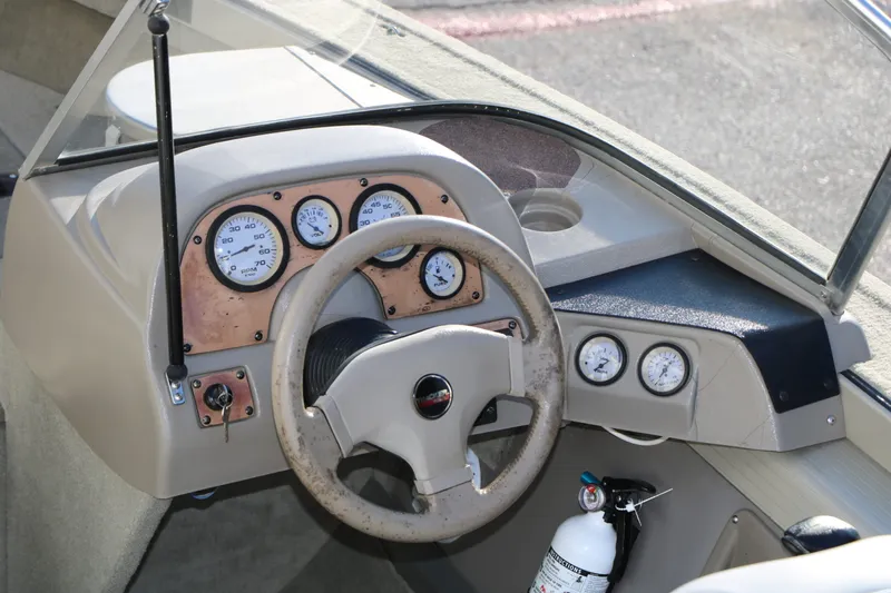 Slide: The Image of Tracker Targa 17 2001 - 12