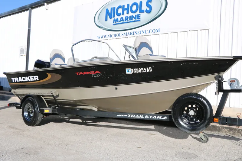 Slide: The Image of Tracker Targa 17 2001 - 2