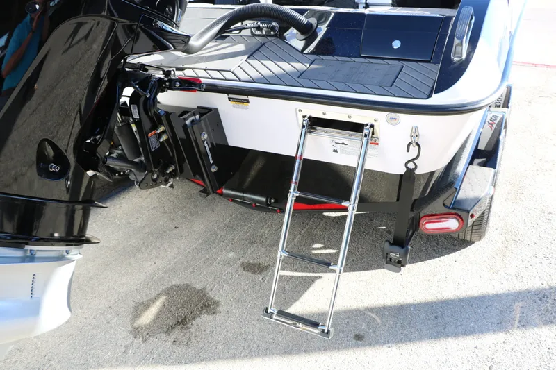 Slide: The Image of Vexus DVX 20s 2025 - 44