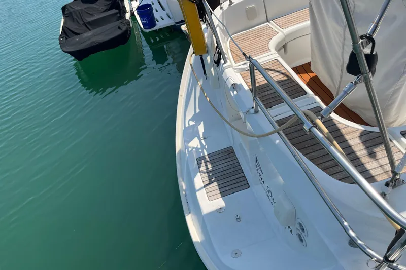 Slide: The Image of Beneteau Oceanis 361 2001 - 28