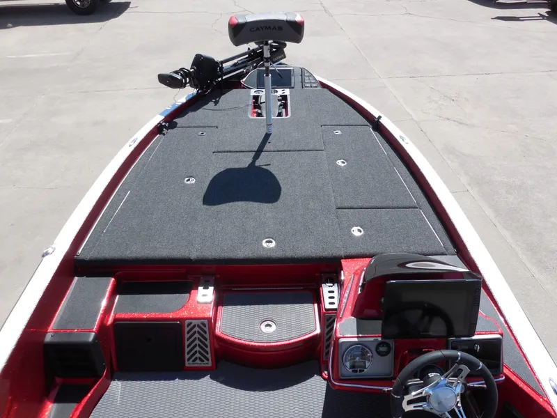 Slide: The Image of Caymas CX 20 PRO 2025 - 13