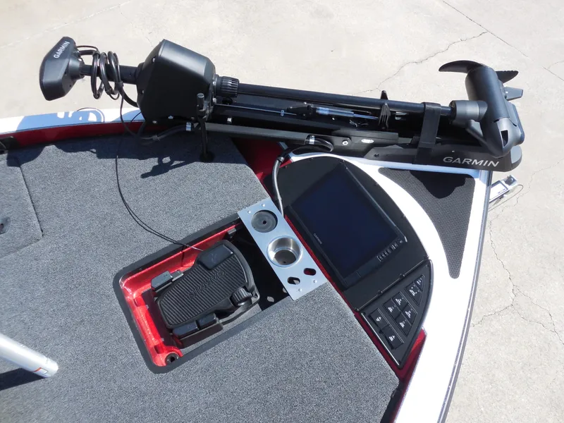 Slide: The Image of Caymas CX 20 PRO 2025 - 14