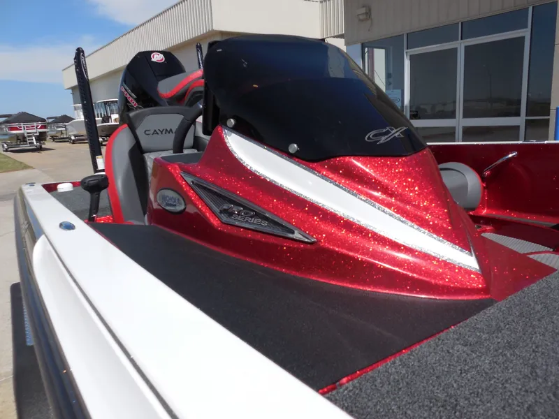 Slide: The Image of Caymas CX 20 PRO 2025 - 8