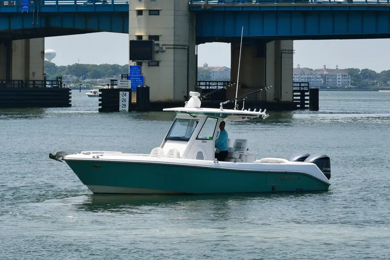Slide: The Image of Everglades 295 Center Console 2015 - 1