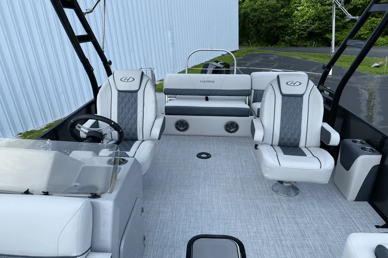 Slide: The Image of Harris Sunliner 230 Sport 2022 - 11