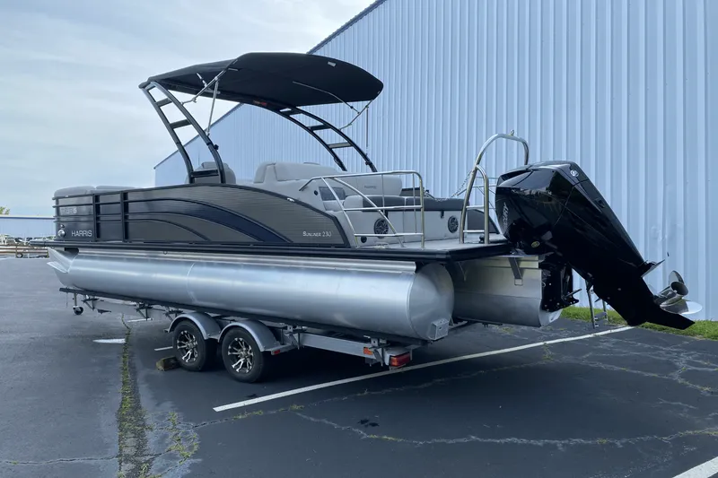Slide: The Image of Harris Sunliner 230 Sport 2022 - 8