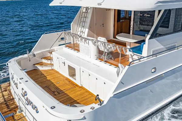 Slide: The Image of Nordlund Cockpit Motor Yacht 1995 - 21