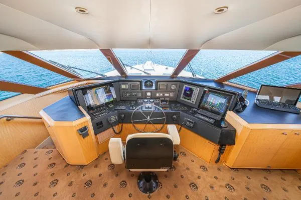 Slide: The Image of Nordlund Cockpit Motor Yacht 1995 - 35