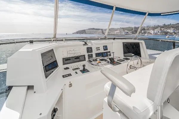 Slide: The Image of Nordlund Cockpit Motor Yacht 1995 - 18