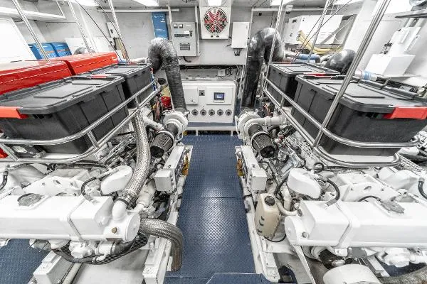 Slide: The Image of Nordlund Cockpit Motor Yacht 1995 - 51
