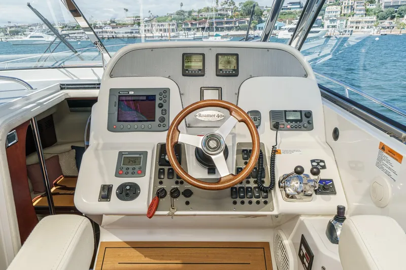 Slide: The Image of Chris-Craft Roamer 40 2007 - 30