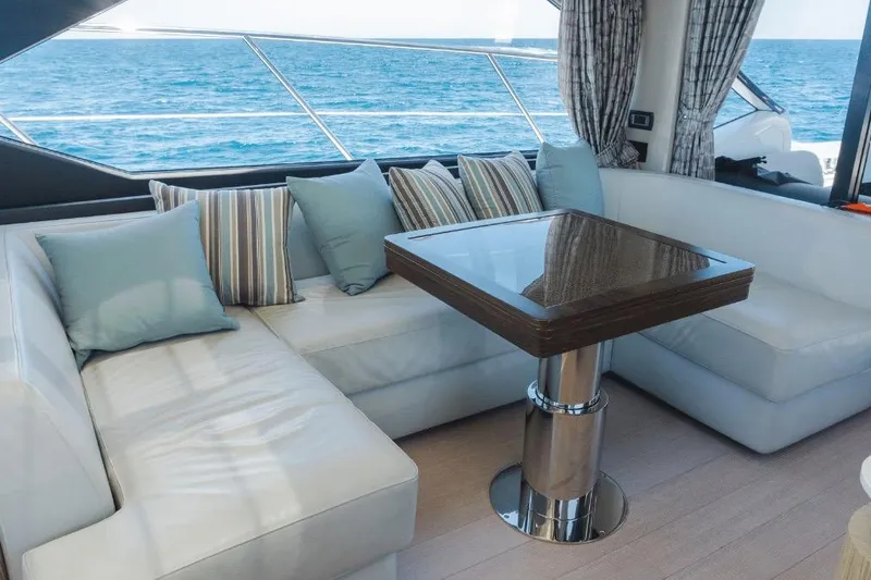 Slide: The Image of Azimut 60 2020 - 41